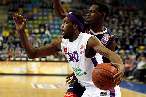 低级失误在 低级失误在