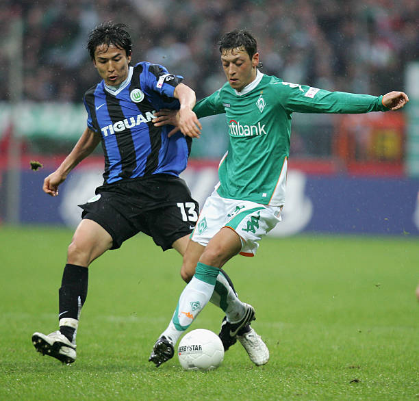 而在足球里 而在足球里